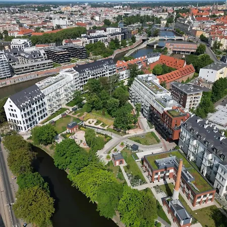 Bulwar Staromiejski, Old Town, Free Parking, * Wroclaw