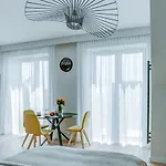 Bulwar Staromiejski, Old Town, Free Parking, * Wroclaw