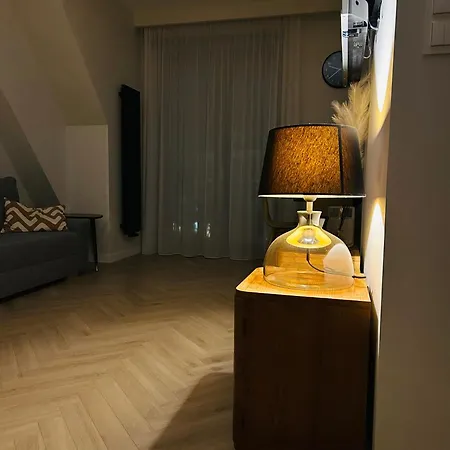 Bulwar Staromiejski, Old Town, Free Parking, Apartamento Breslavia